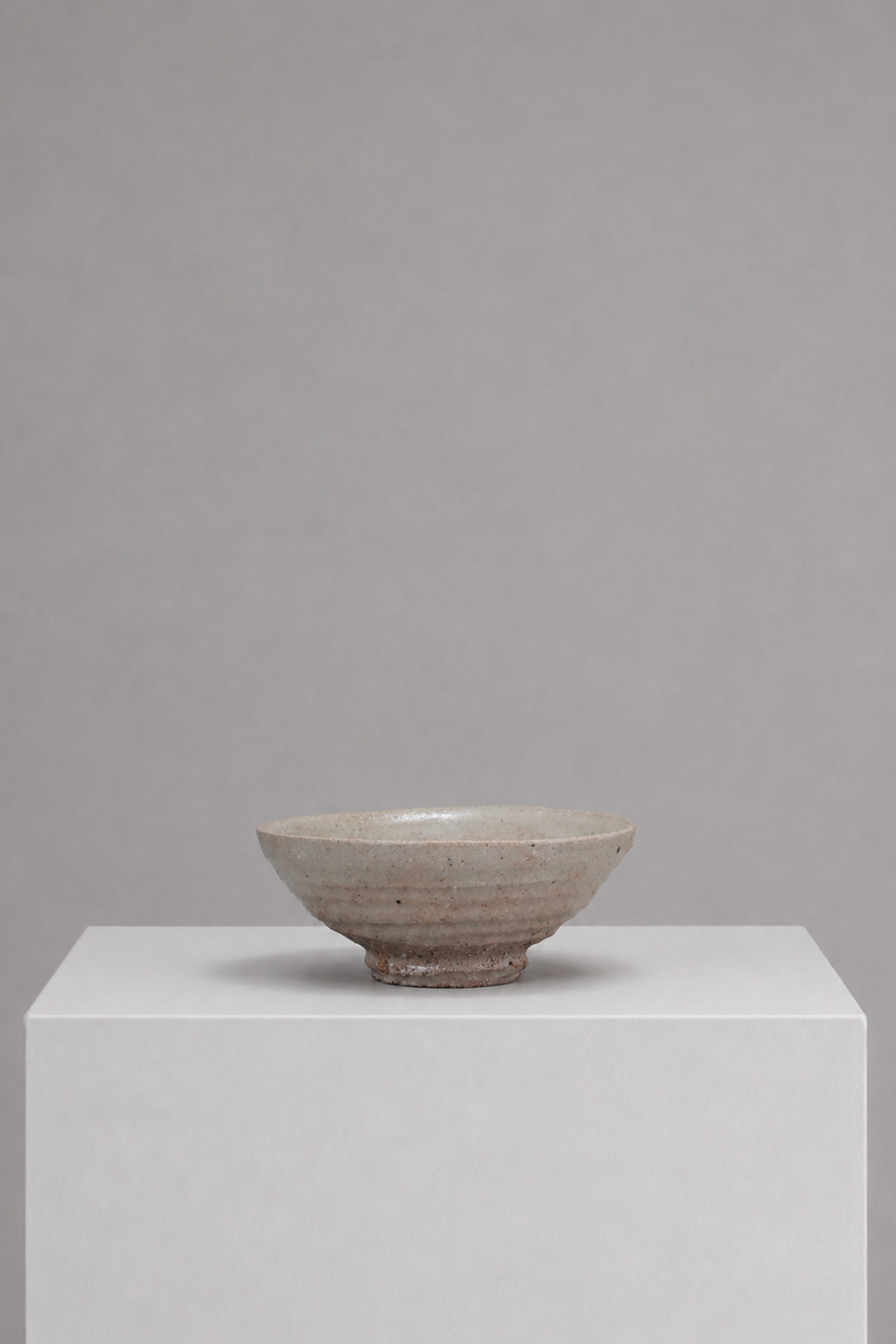Karehagi Chawan by Yasumoto Kajihara — front profile