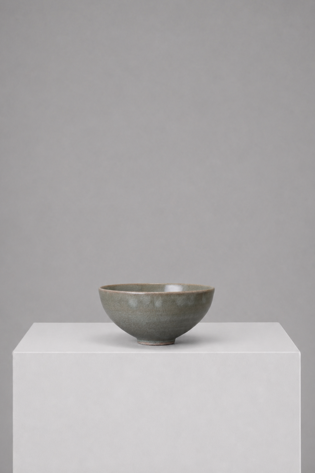 Seiji Chawan by Hiroyumi Suzuki — front profile