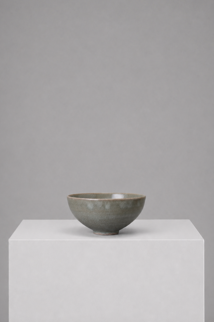Seiji Chawan by Hiroyumi Suzuki — front profile