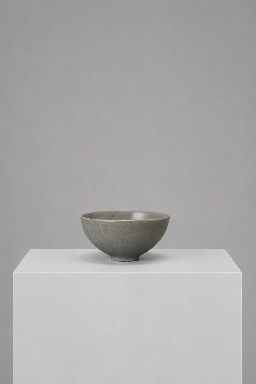 Seiji Chawan by Hiroyumi Suzuki — raised front view